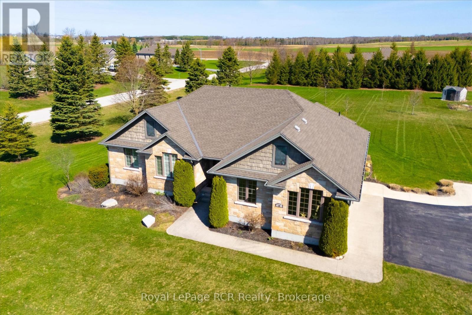 10 Sparberry Street, Southgate, Ontario  N0G 2L0 - Photo 11 - X13039722