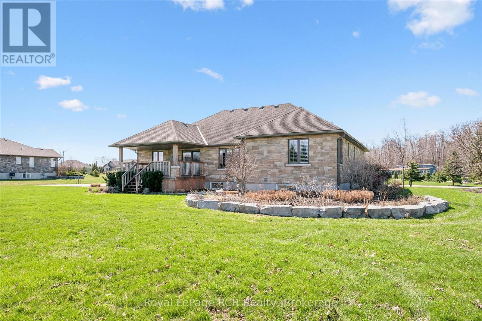 10 Sparberry Street, Southgate, Ontario  N0G 2L0 - Photo 3 - X13039722