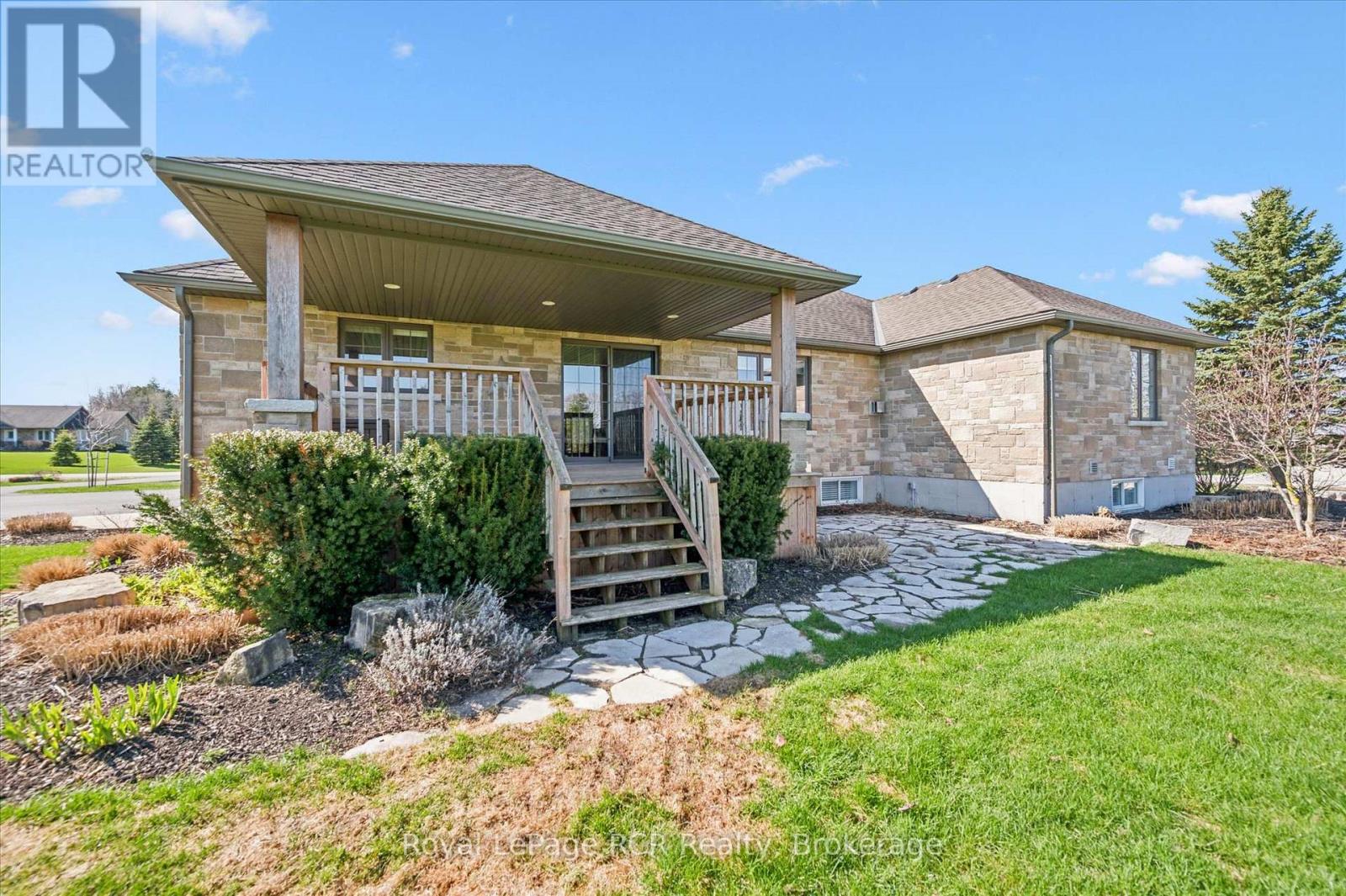 10 Sparberry Street, Southgate, Ontario  N0G 2L0 - Photo 4 - X13039722