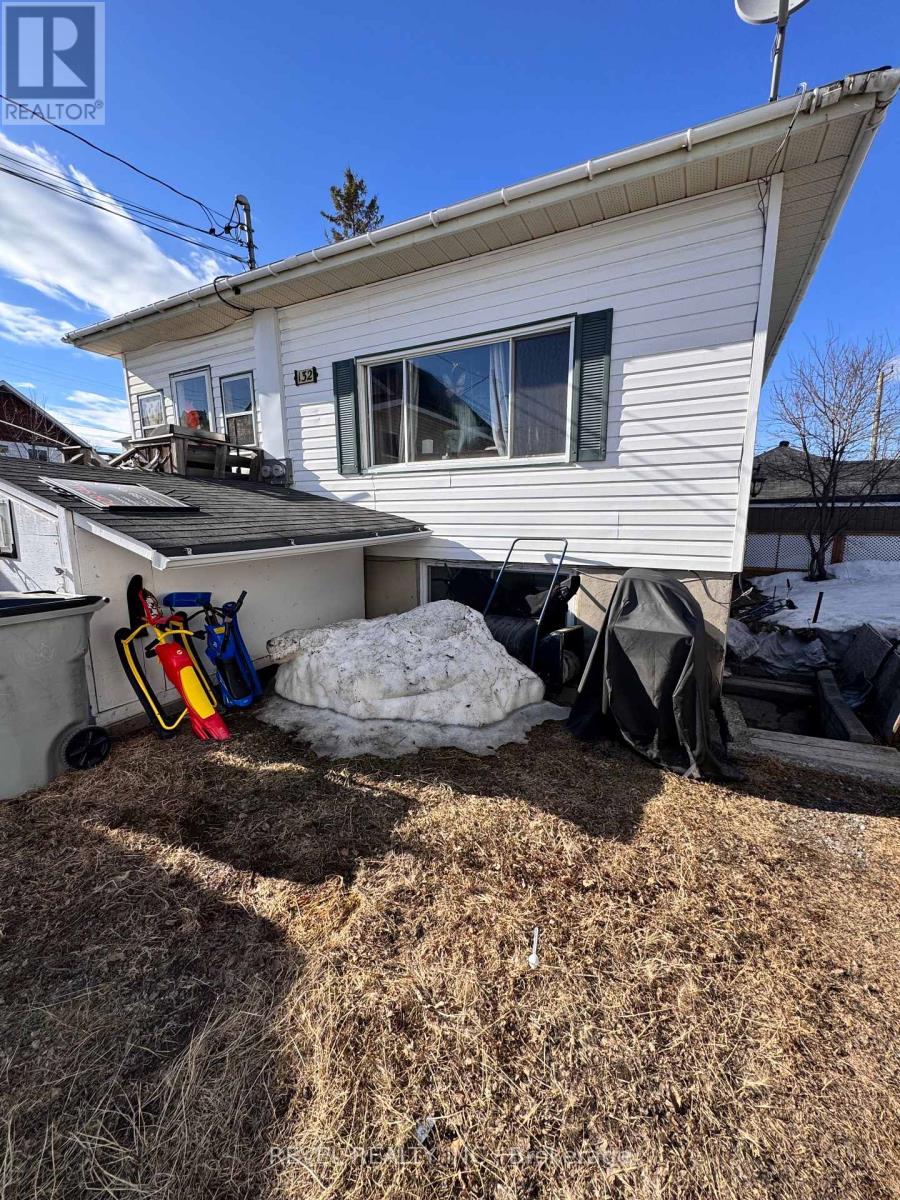 132 Bruce Avenue, Timmins (Sp - Main Area), Ontario  P0N 1H0 - Photo 2 - T13039666