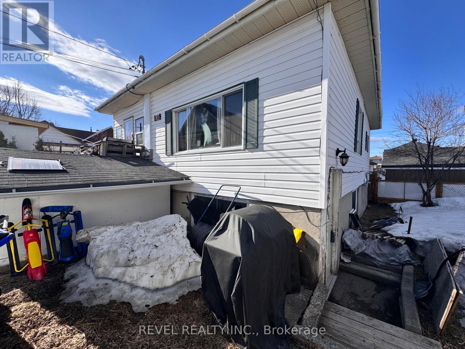 132 Bruce Avenue, Timmins (Sp - Main Area), Ontario  P0N 1H0 - Photo 3 - T13039666
