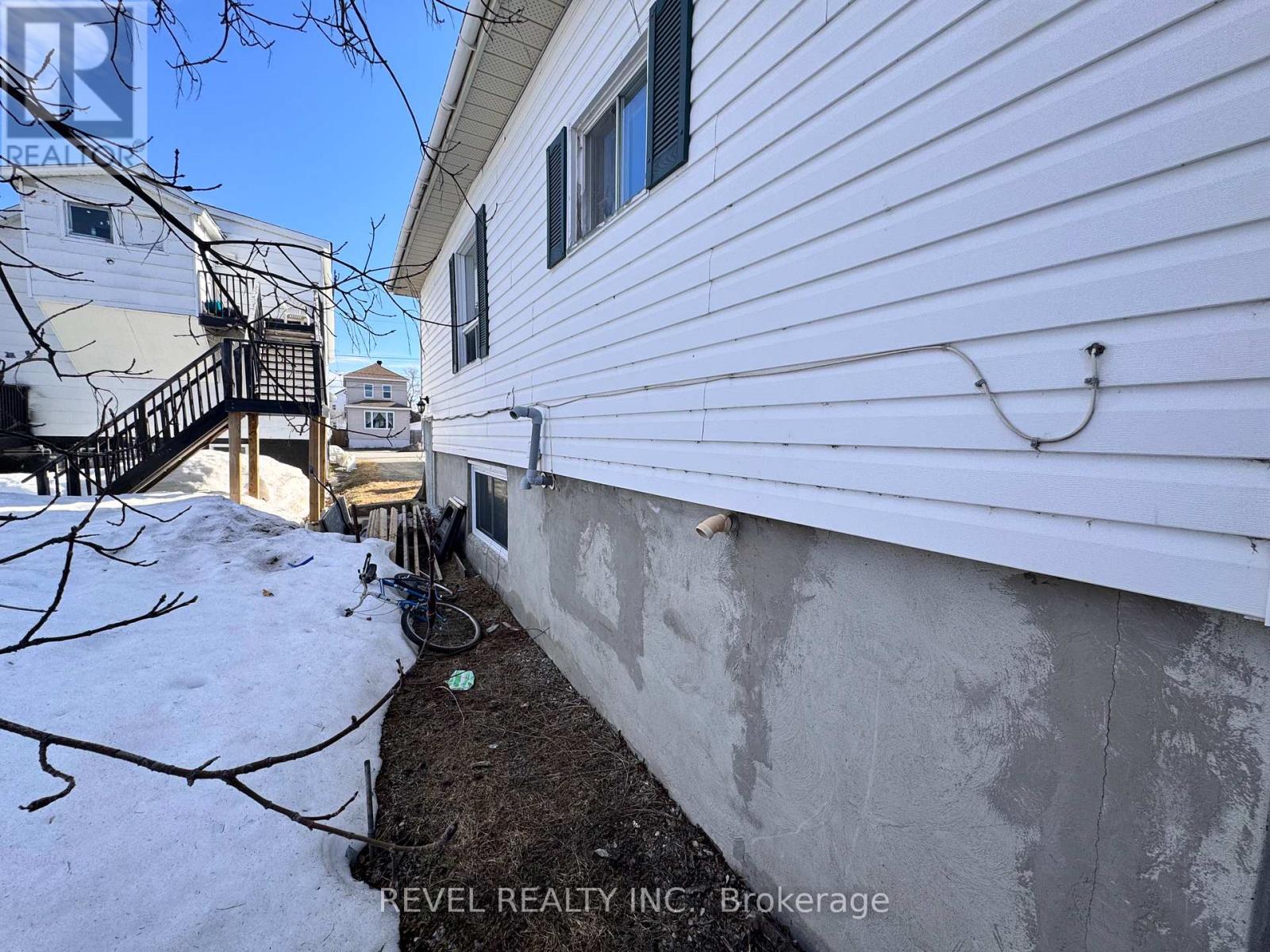 132 Bruce Avenue, Timmins (Sp - Main Area), Ontario  P0N 1H0 - Photo 5 - T13039666