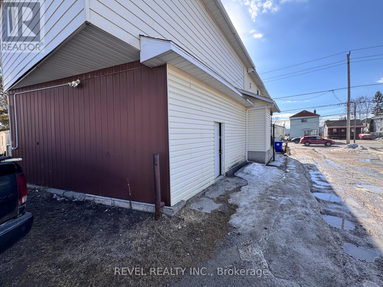 388 Pine Street S, Timmins, Ontario  P4N 2L3 - Photo 6 - T13039758