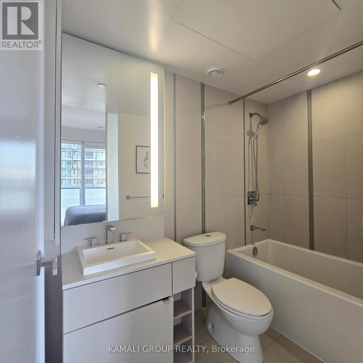 1712 - 101 Peter Street, Toronto, Ontario  M5V 0G6 - Photo 11 - C13039836