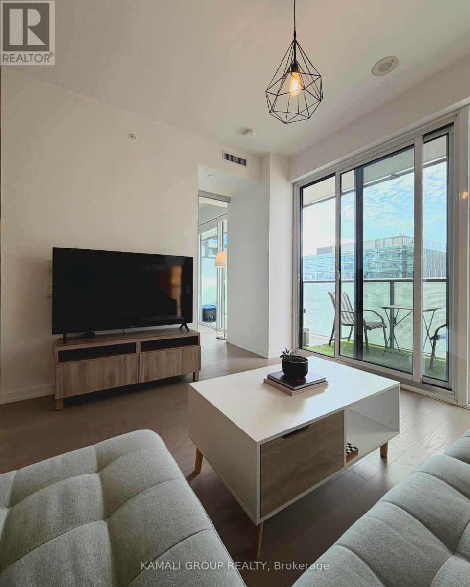 1712 - 101 Peter Street, Toronto, Ontario  M5V 0G6 - Photo 2 - C13039836