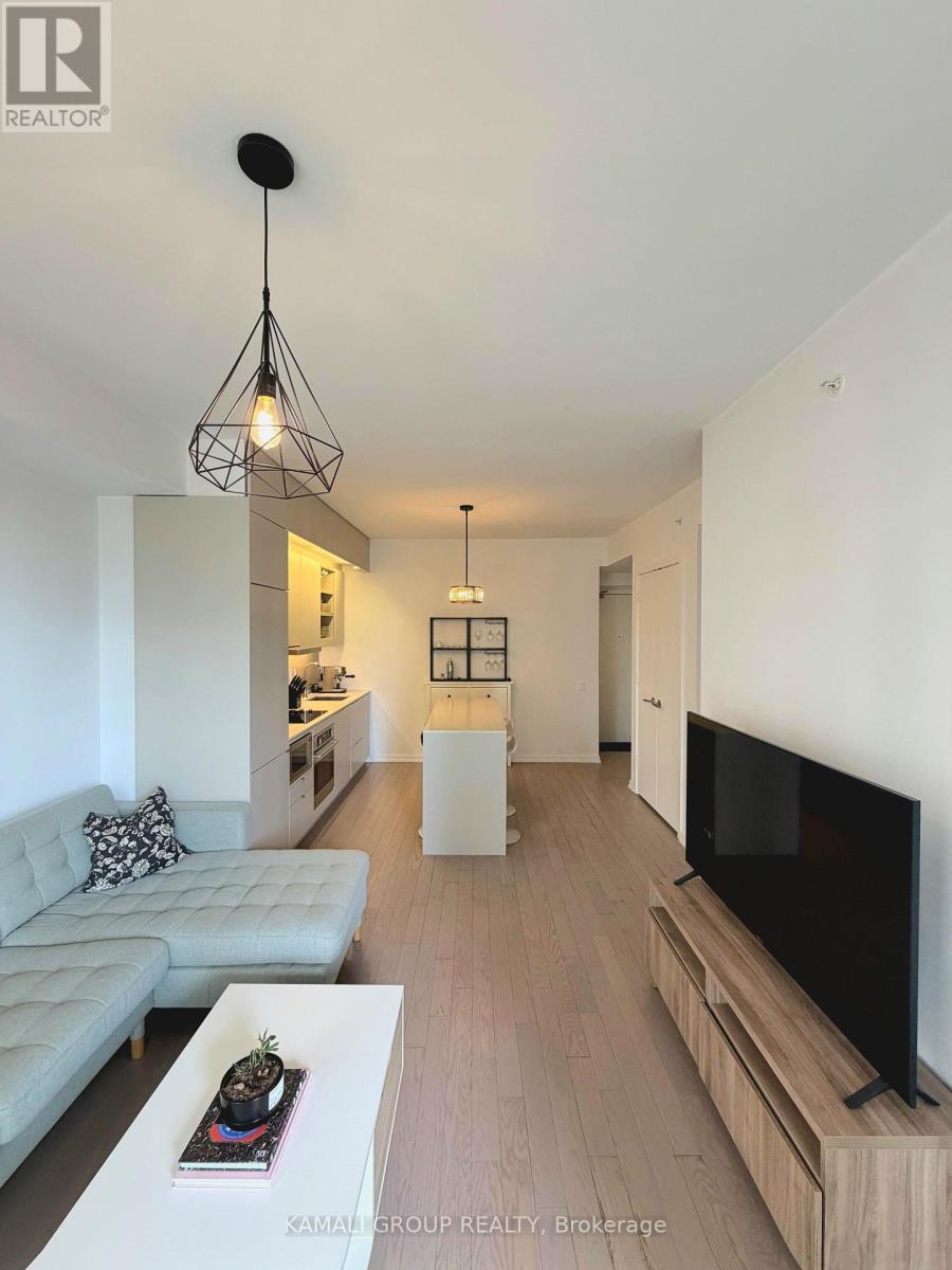 1712 - 101 Peter Street, Toronto, Ontario  M5V 0G6 - Photo 3 - C13039836