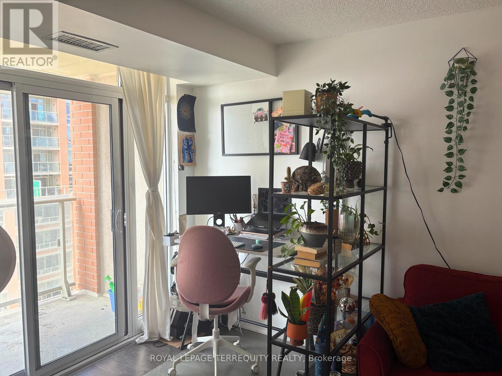 1208 - 75 E Liberty Street, Toronto, Ontario  M6K 3R3 - Photo 10 - C13039854