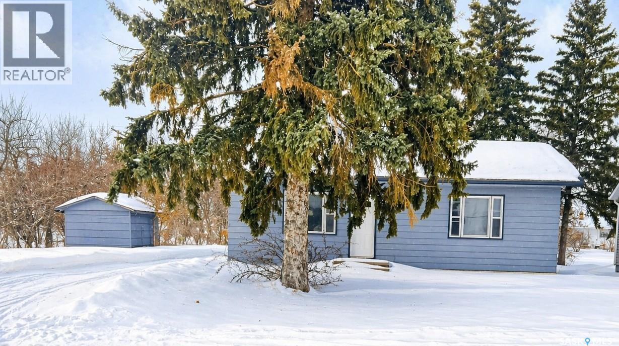 322 1st Avenue E, Blaine Lake, Saskatchewan  S0J 0J0 - Photo 2 - SK033840