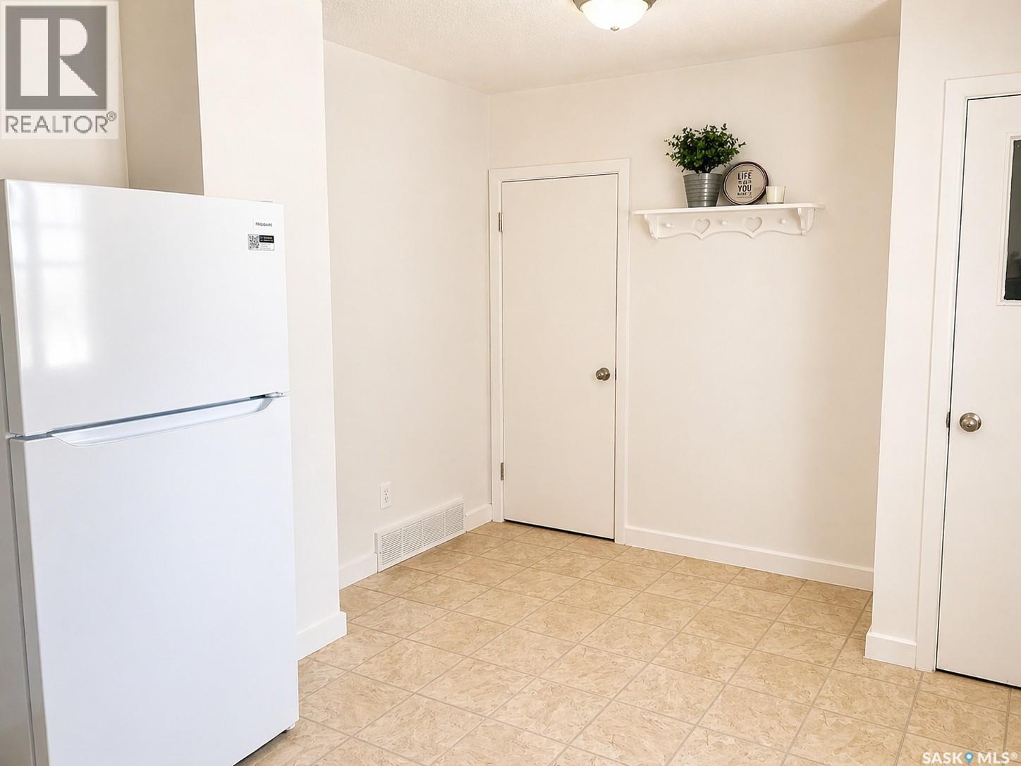 322 1st Avenue E, Blaine Lake, Saskatchewan  S0J 0J0 - Photo 4 - SK033840