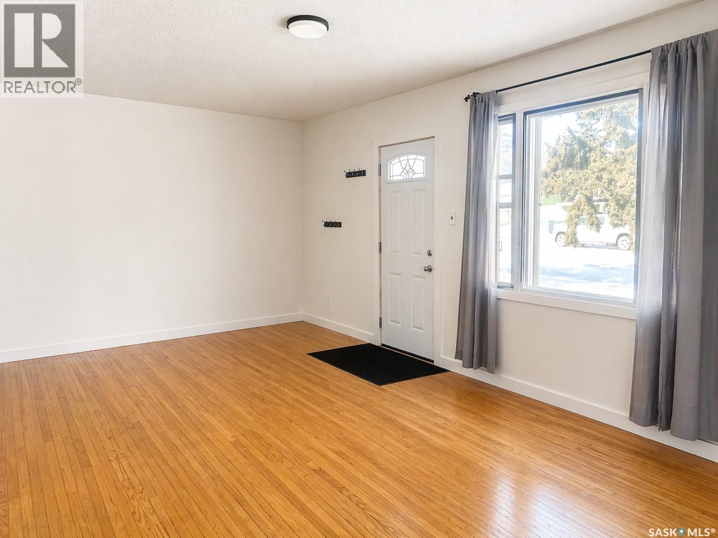 322 1st Avenue E, Blaine Lake, Saskatchewan  S0J 0J0 - Photo 5 - SK033840