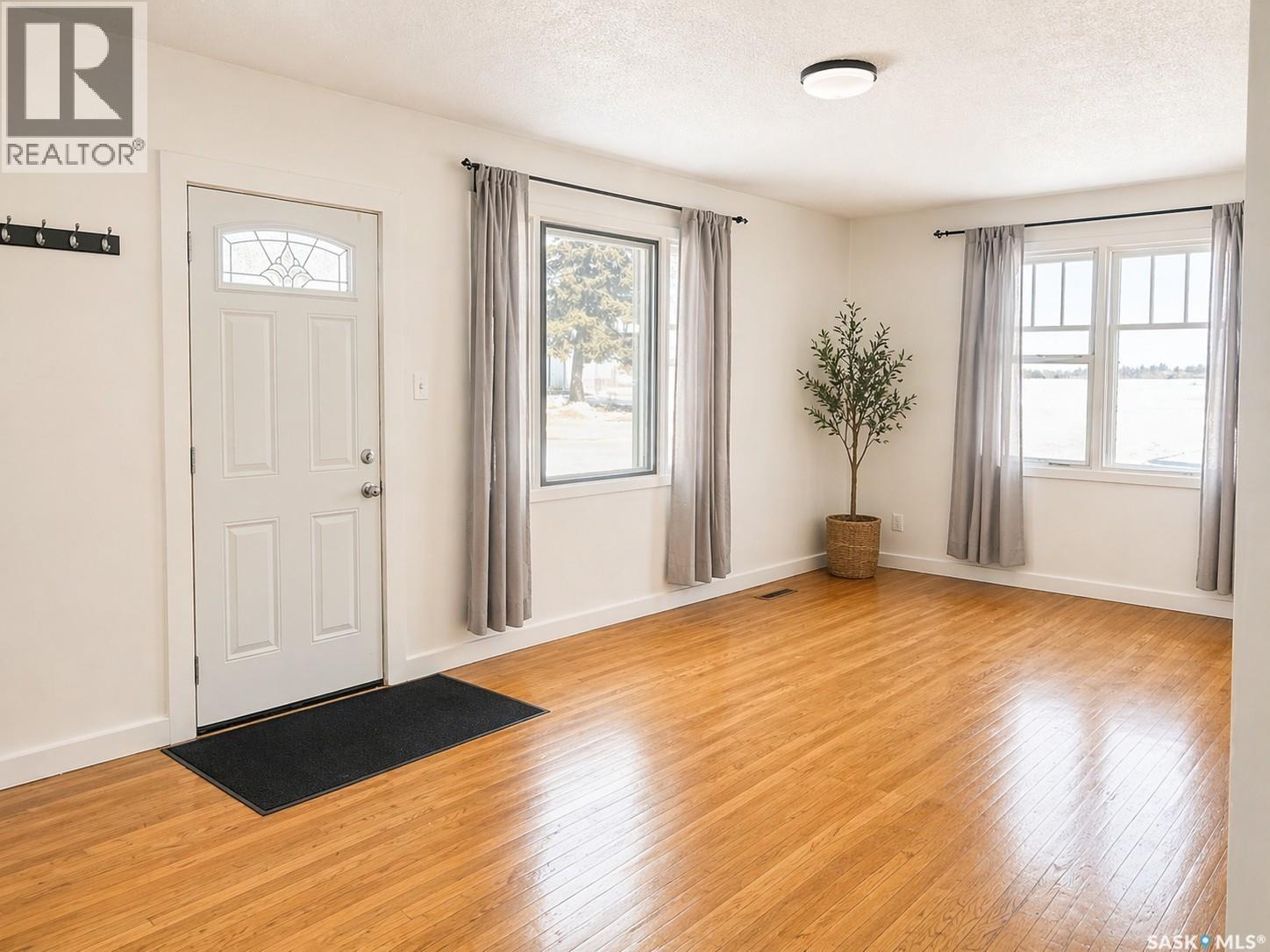 322 1st Avenue E, Blaine Lake, Saskatchewan  S0J 0J0 - Photo 6 - SK033840