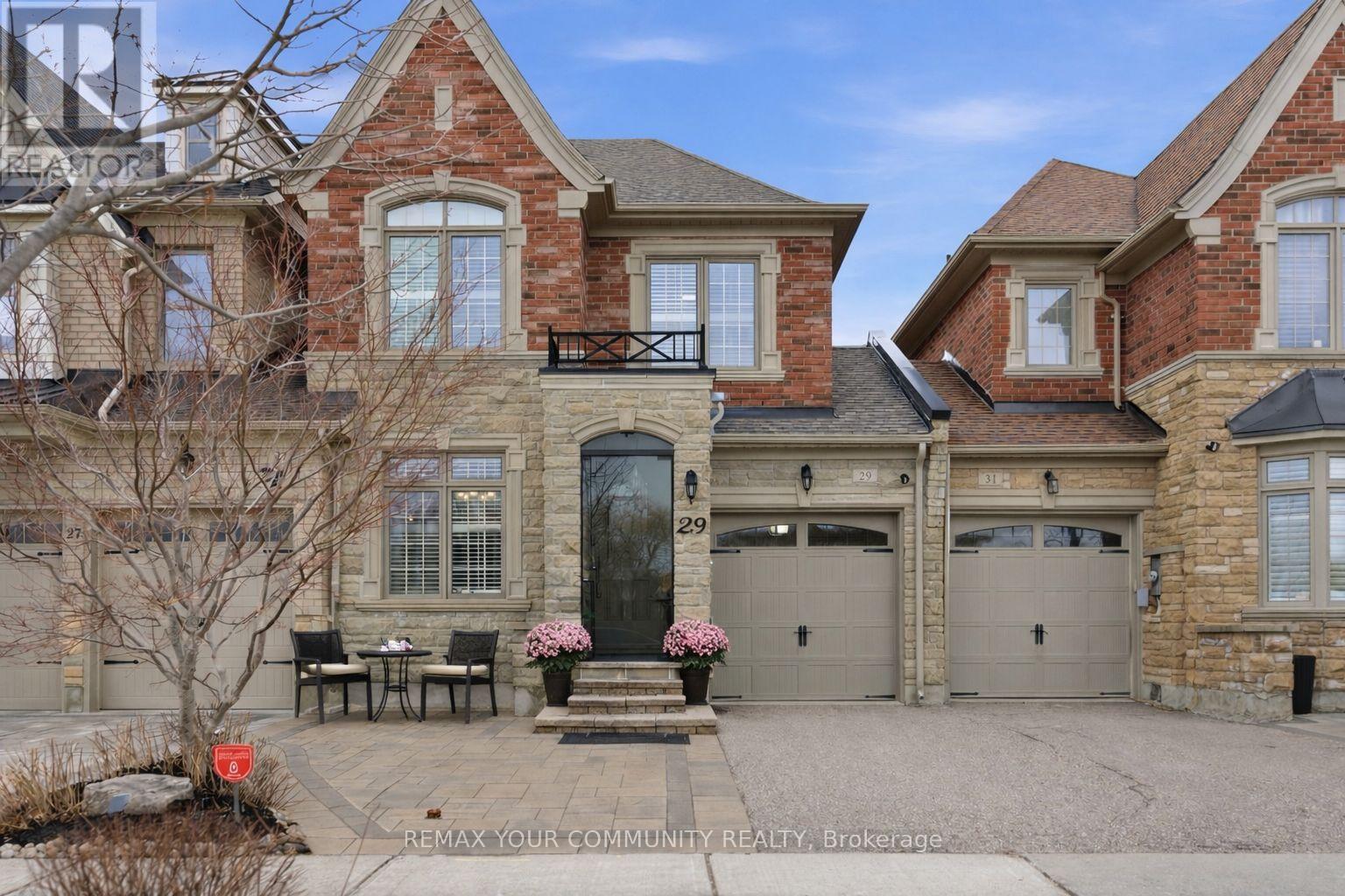 29 SPRING HILL DRIVE, King, Ontario