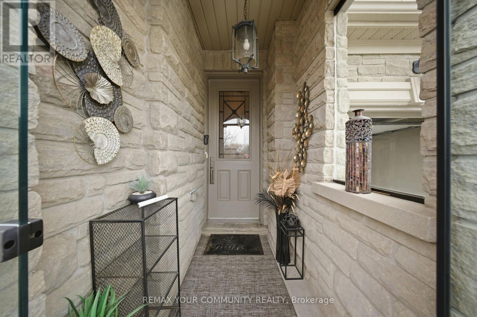 29 Spring Hill Drive, King, Ontario  L7B 0B4 - Photo 7 - N13002480