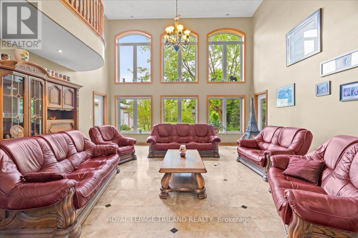 3115 Napperton Drive, Adelaide Metcalfe, Ontario  N7G 3H8 - Photo 10 - X12900960