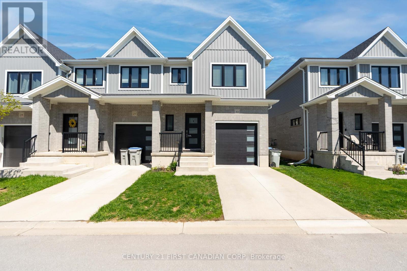 1-30 Miller Drive, Lucan Biddulph, Ontario  N0M 2J0 - Photo 2 - X13038192