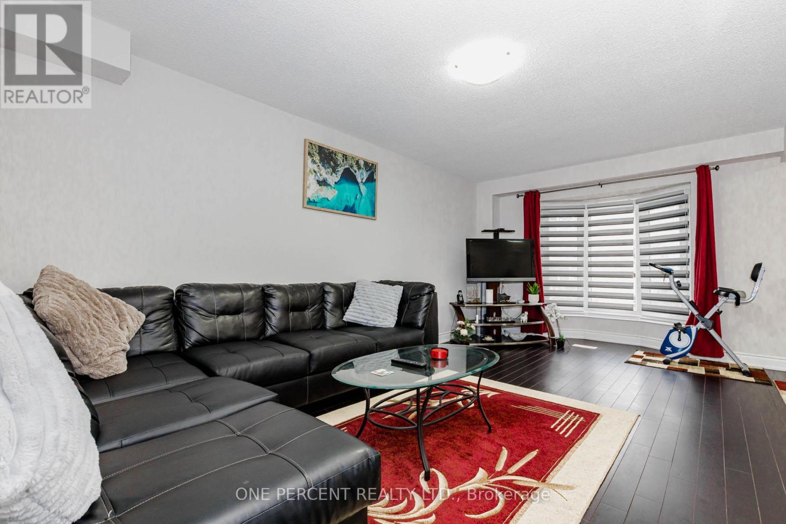 52 Timberlane Drive, Brampton, Ontario  L6Y 4B6 - Photo 3 - W12791218