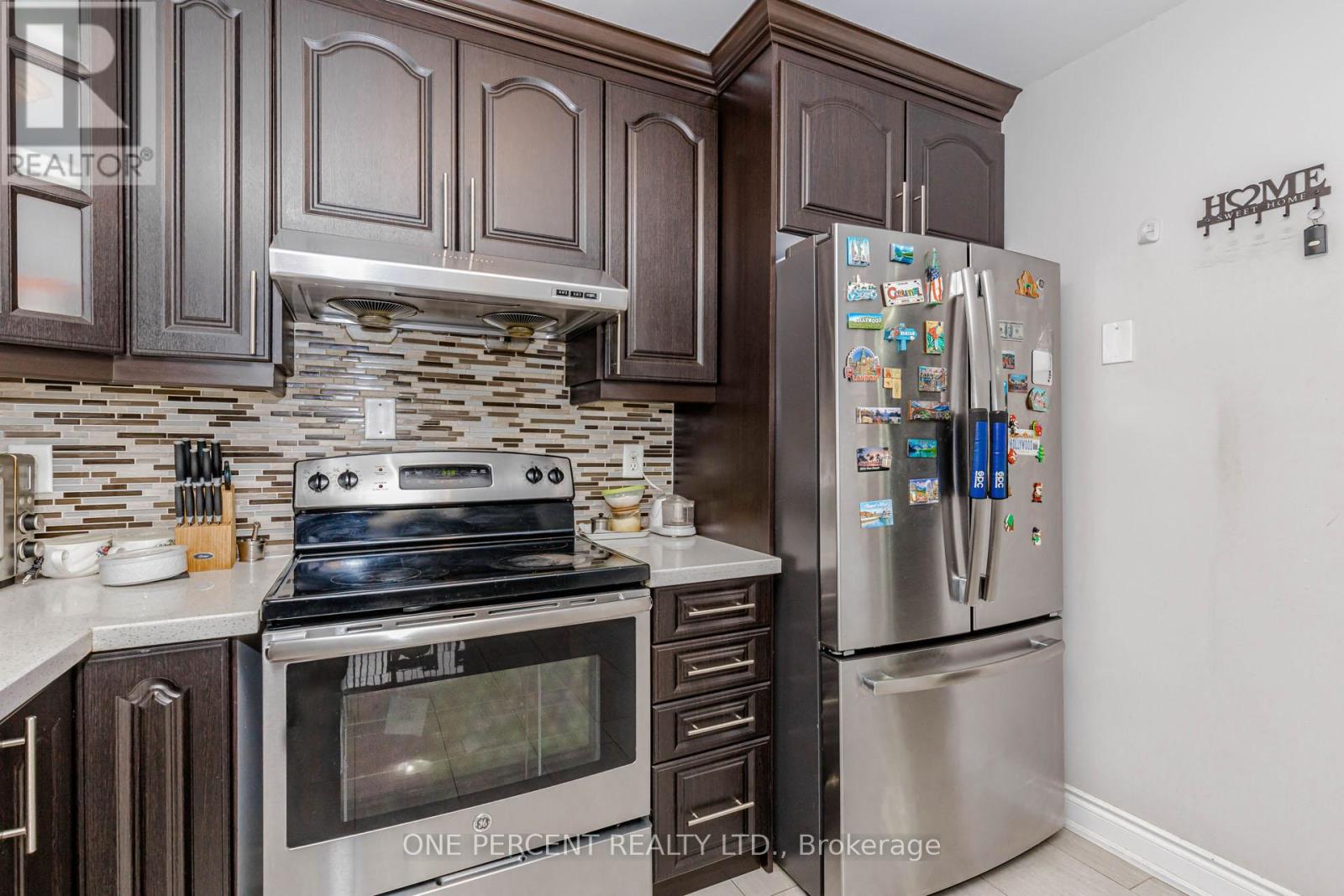 52 Timberlane Drive, Brampton, Ontario  L6Y 4B6 - Photo 9 - W12791218