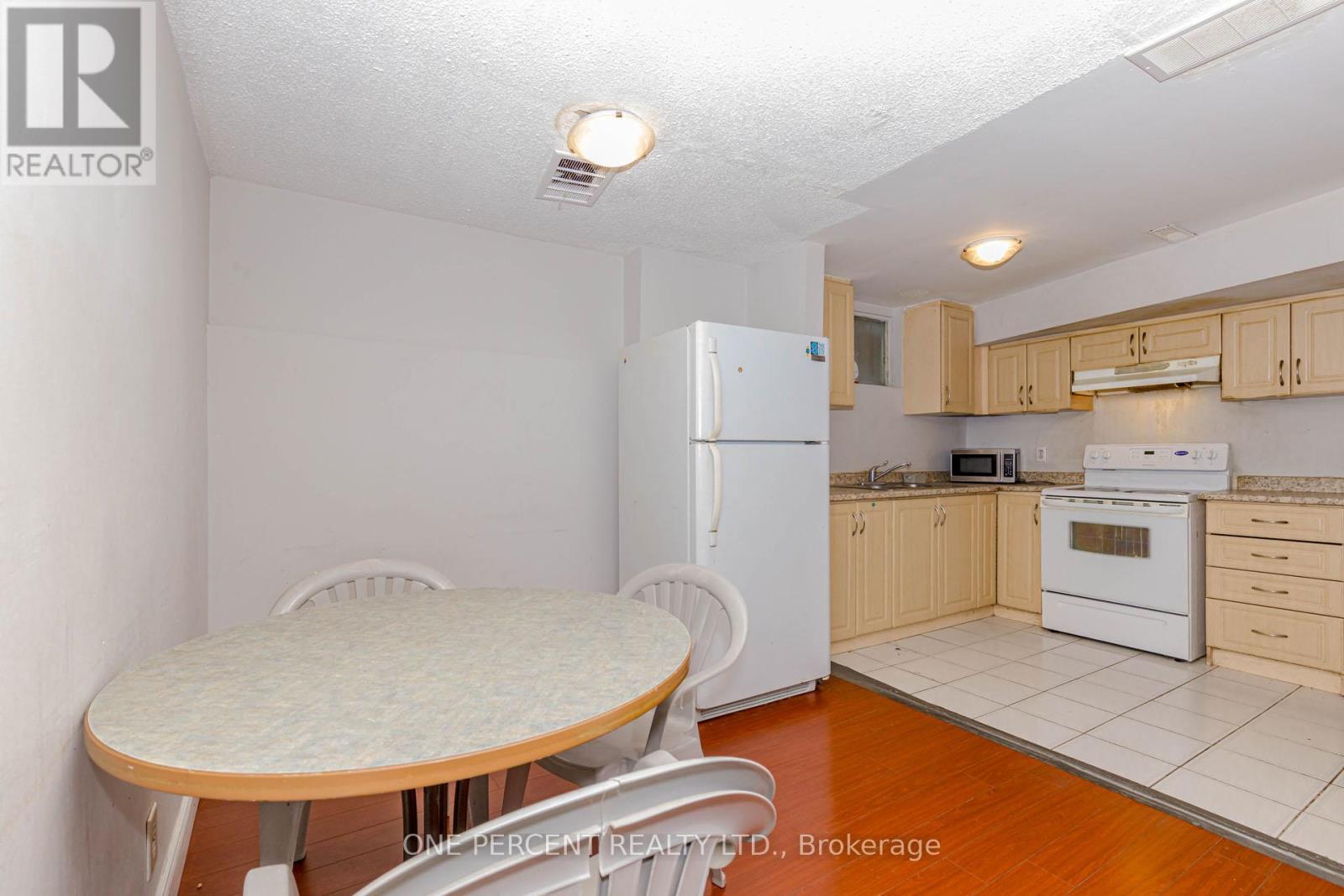 52 Timberlane Drive, Brampton, Ontario  L6Y 4B6 - Photo 33 - W12791218