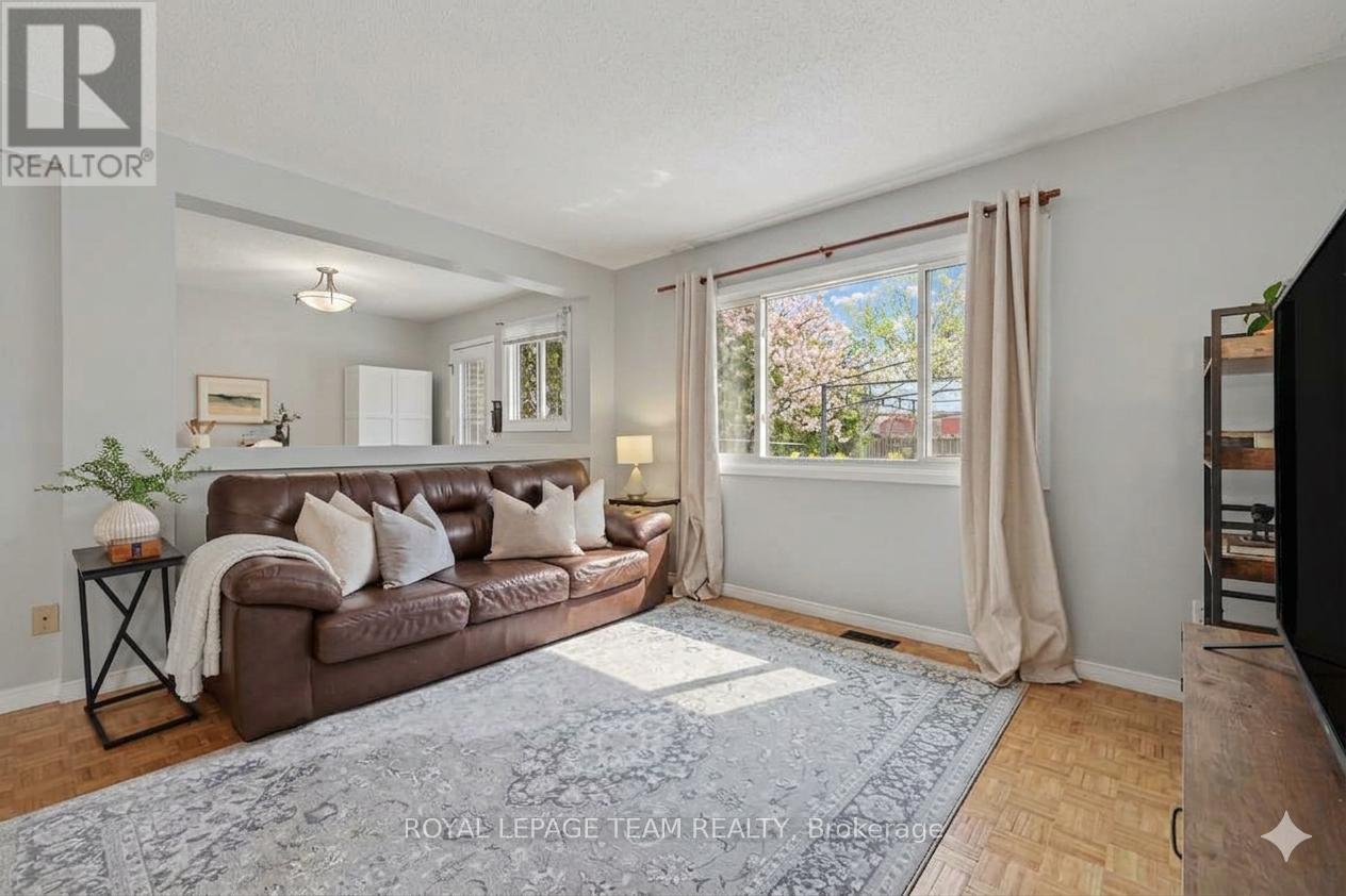 23 Spearman Lane, Ottawa, Ontario  K2L 1Y6 - Photo 5 - X13037234