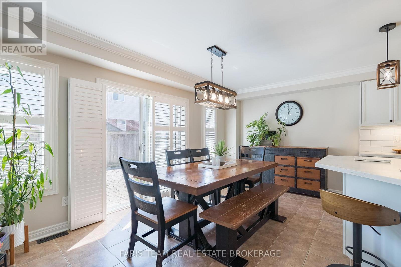 43 Maple Crown Terrace, Barrie, Ontario  L4M 7H9 - Photo 11 - S13039686