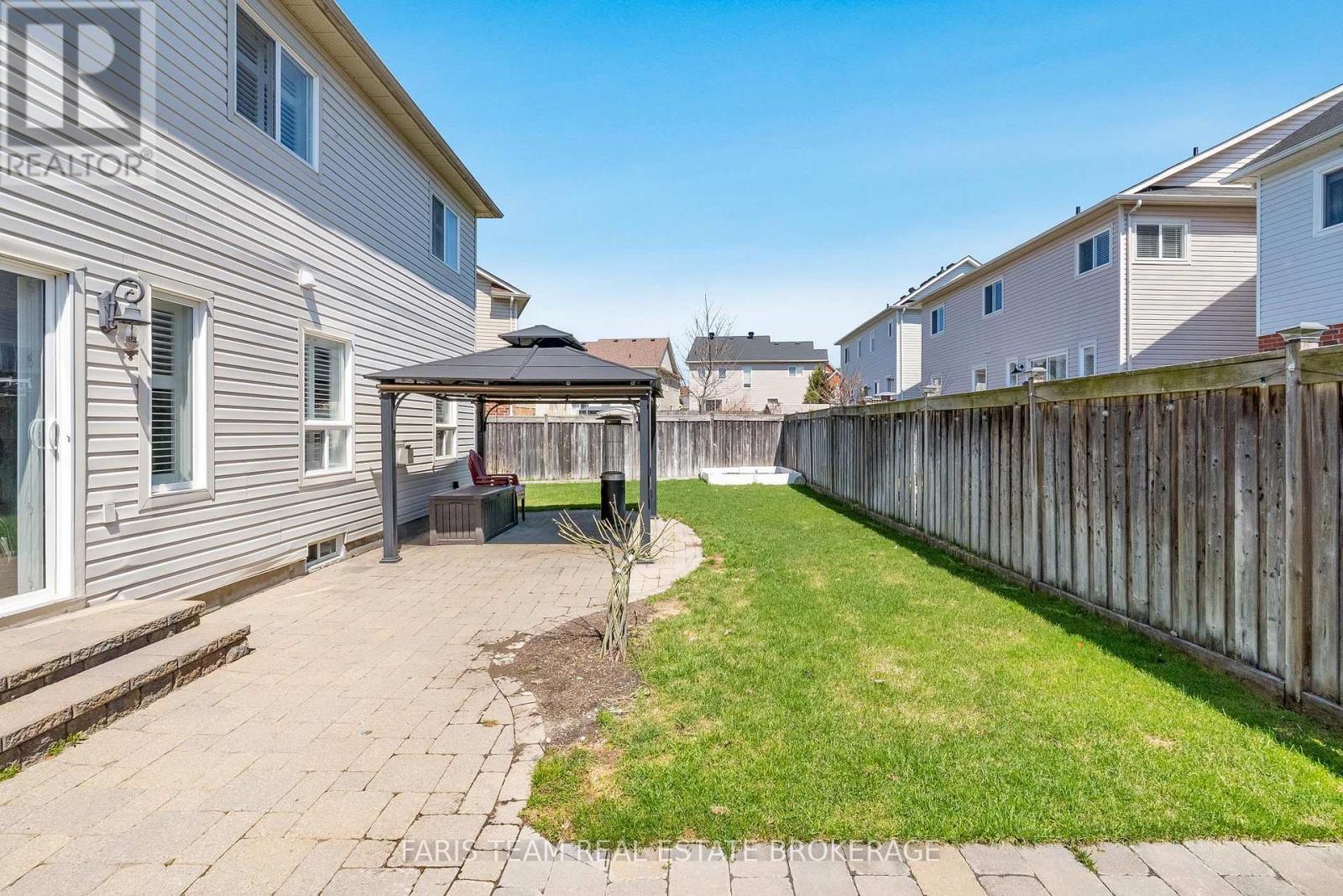 43 Maple Crown Terrace, Barrie, Ontario  L4M 7H9 - Photo 37 - S13039686