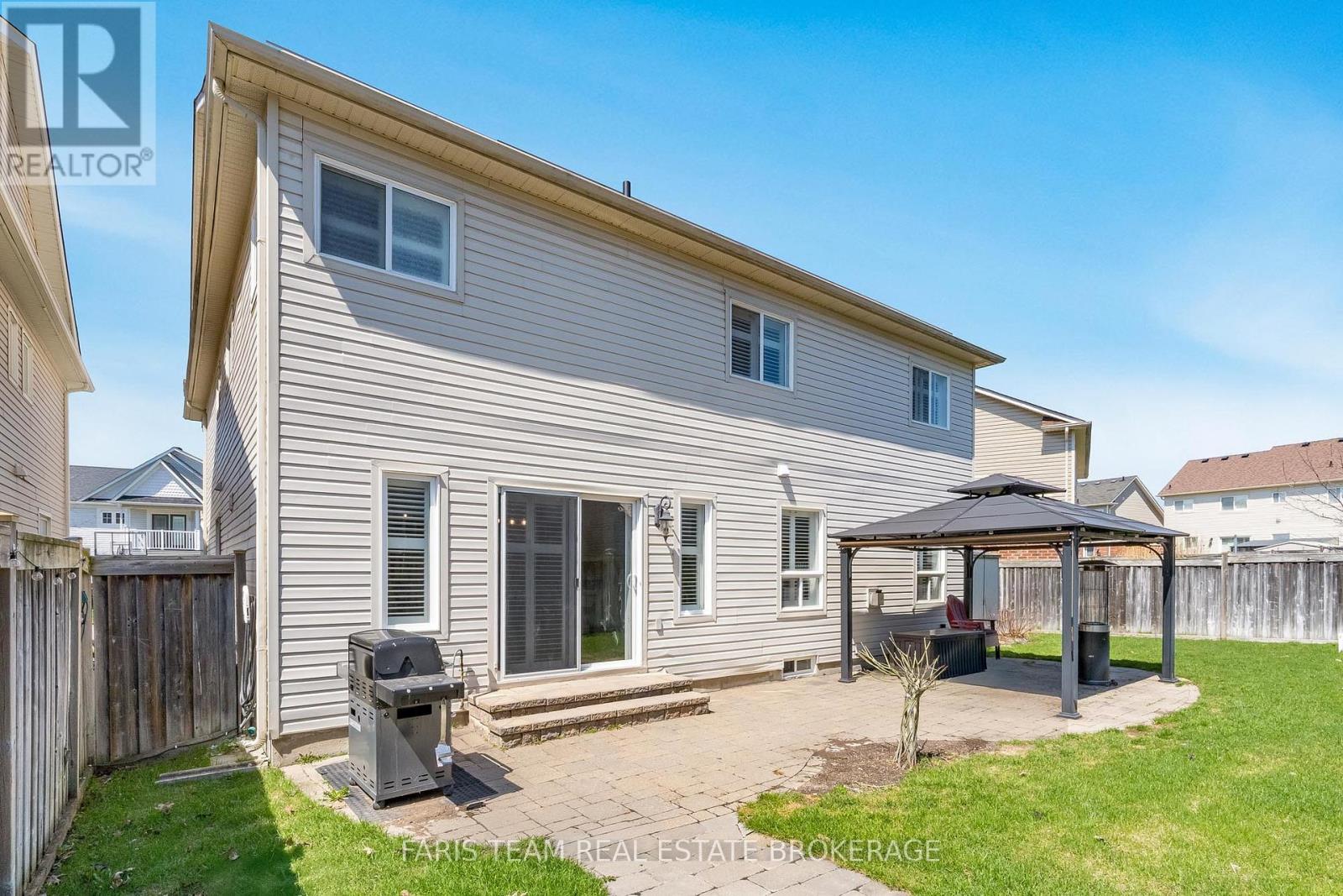 43 Maple Crown Terrace, Barrie, Ontario  L4M 7H9 - Photo 38 - S13039686