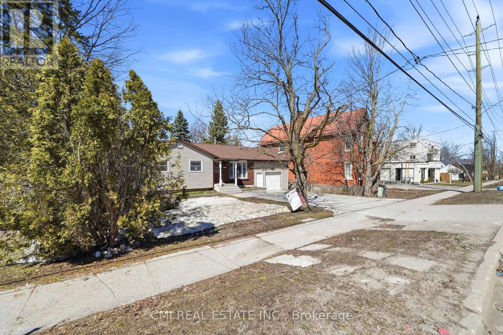268 Mississaga Street W, Orillia, Ontario  L3V 3B8 - Photo 3 - S13039822