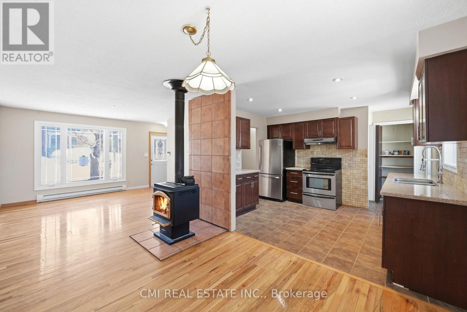 268 Mississaga Street W, Orillia, Ontario  L3V 3B8 - Photo 8 - S13039822