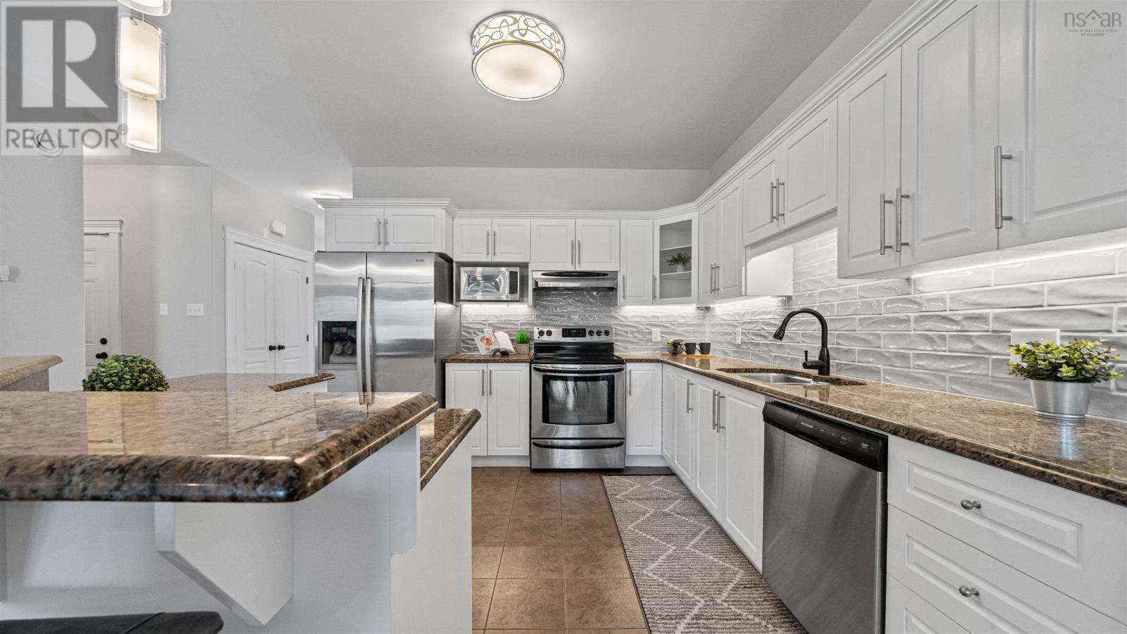 11 Kirkwood Court, Bedford, Nova Scotia  B4A 0A9 - Photo 6 - 202604465