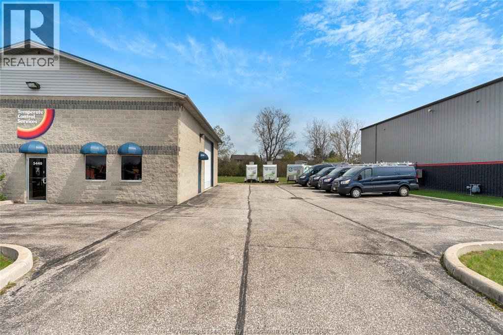 5440 Dicocco Court, Tecumseh, Ontario  N0R 1L0 - Photo 3 - 26009094