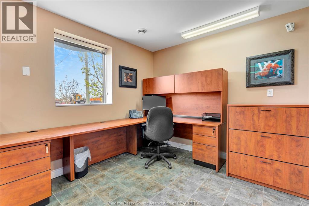 5440 Dicocco Court, Tecumseh, Ontario  N0R 1L0 - Photo 8 - 26009094