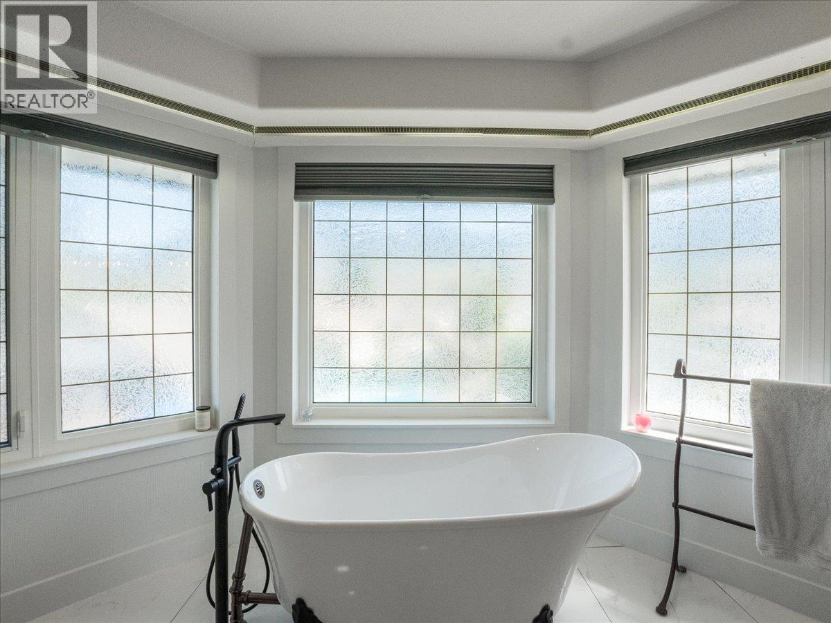 1063 Bridgeview Crescent, Castlegar, British Columbia  V1N 3H7 - Photo 55 - 10384172