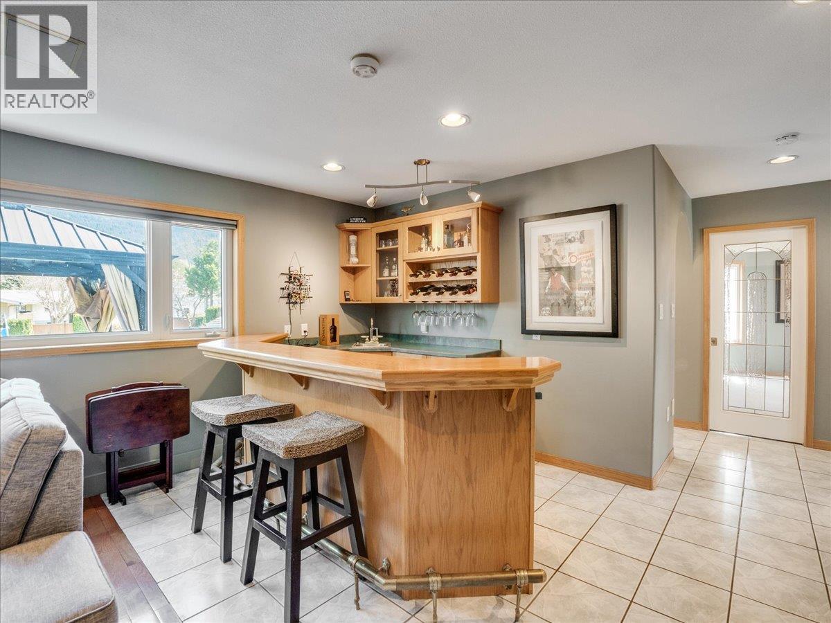 1063 Bridgeview Crescent, Castlegar, British Columbia  V1N 3H7 - Photo 41 - 10384172
