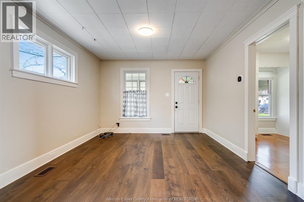 1062 Lena Avenue, Windsor, Ontario  N9C 3K4 - Photo 4 - 26009113