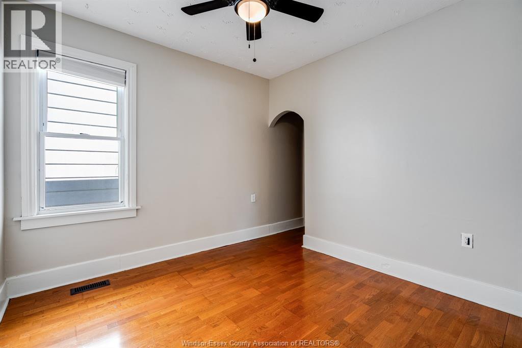 1062 Lena Avenue, Windsor, Ontario  N9C 3K4 - Photo 12 - 26009113