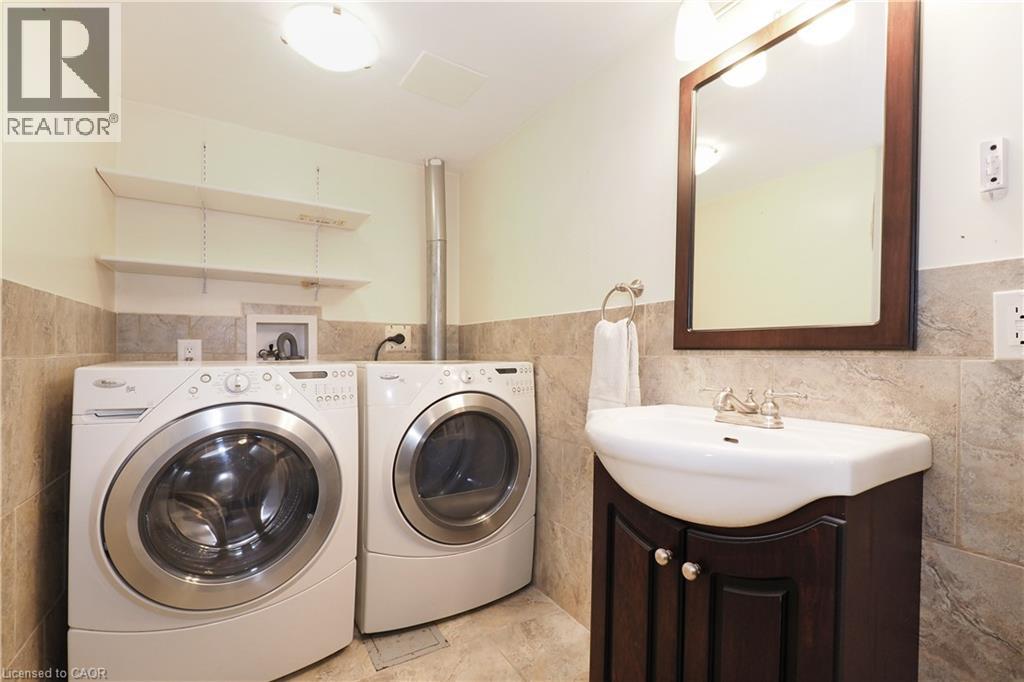 75 Donnenwerth Drive, Kitchener, Ontario  N2E 3W6 - Photo 13 - 40814557