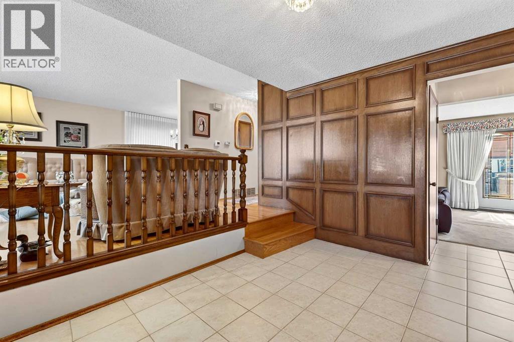 168 Templewood Drive NE, Calgary, Alberta  T1Y 4G8 - Photo 4 - A2303727