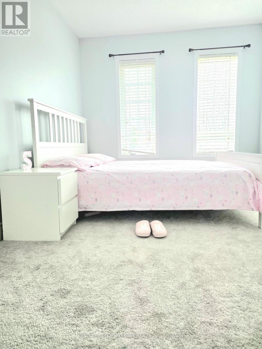 90 Niagara Trail, Halton Hills, Ontario  L7G 0A8 - Photo 10 - W13039644