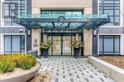 826 - 9 MABELLE AVENUE, Toronto, Ontario