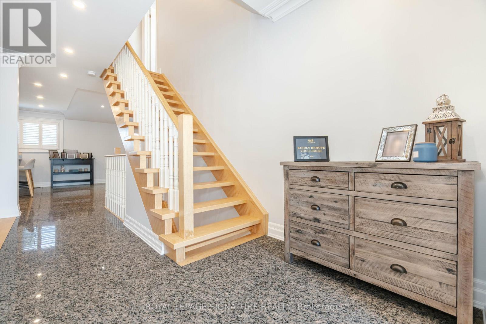 762 Vermouth Avenue, Mississauga, Ontario  L5A 3T3 - Photo 17 - W13039916