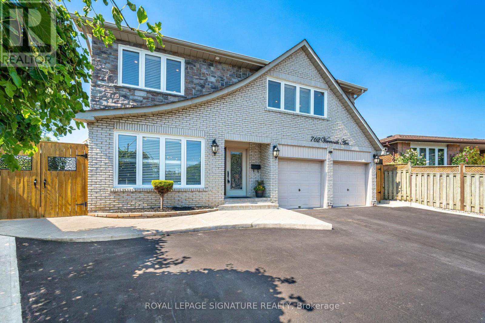 762 Vermouth Avenue, Mississauga, Ontario  L5A 3T3 - Photo 2 - W13039916