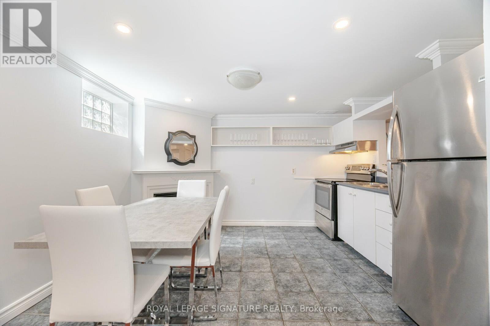 762 Vermouth Avenue, Mississauga, Ontario  L5A 3T3 - Photo 28 - W13039916