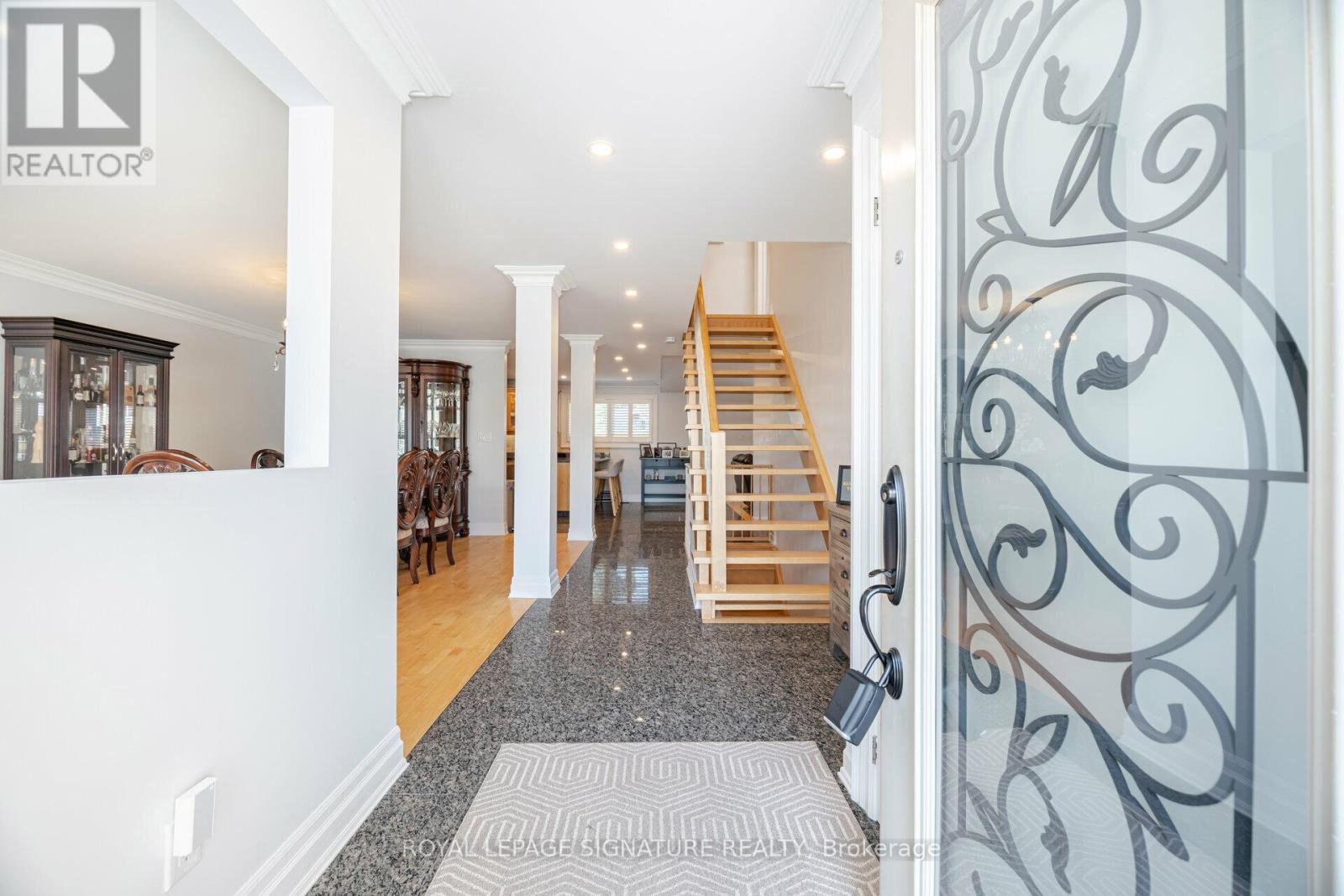 762 Vermouth Avenue, Mississauga, Ontario  L5A 3T3 - Photo 3 - W13039916