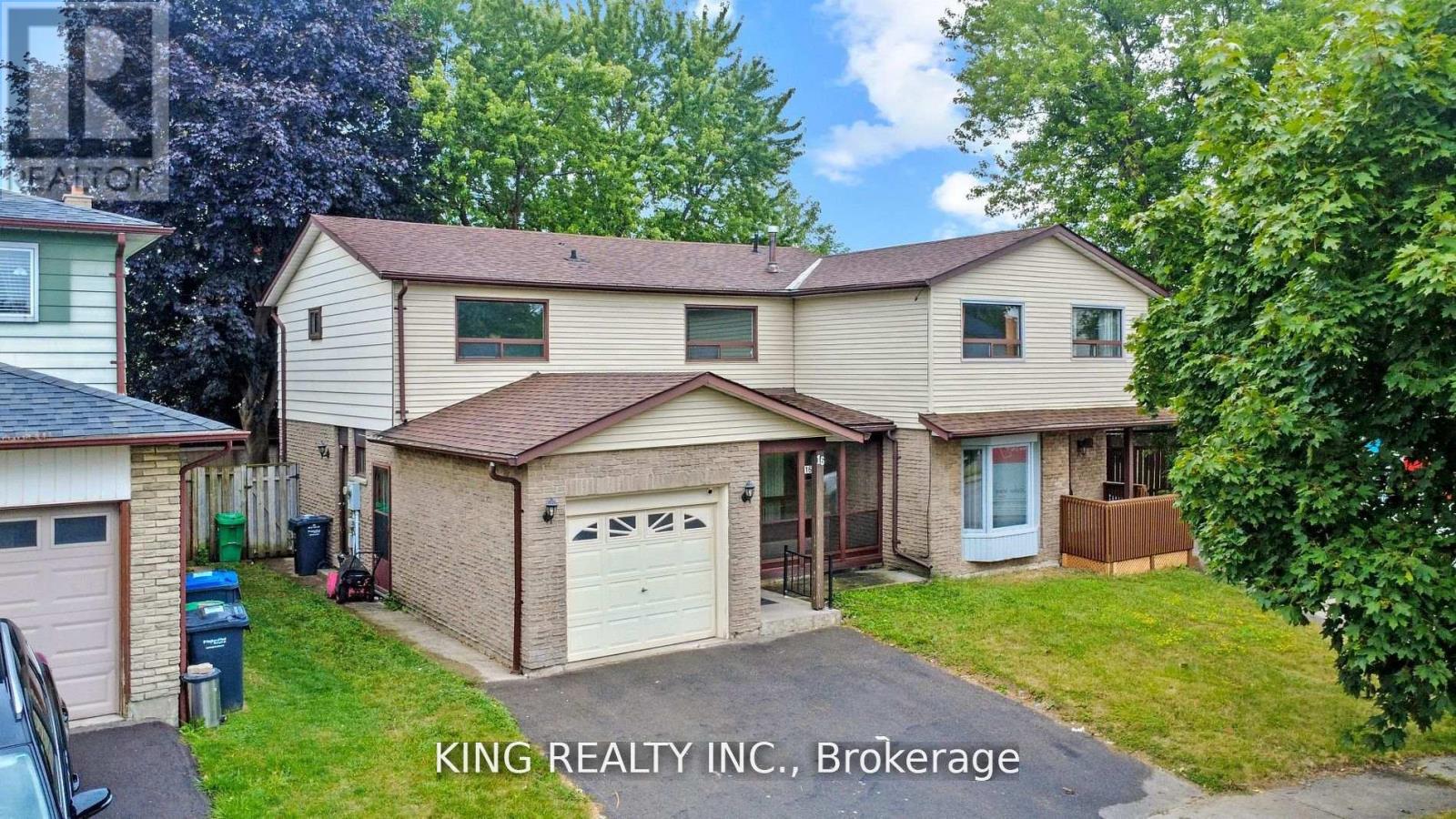 16 WIMBLEDON COURT, Brampton, Ontario