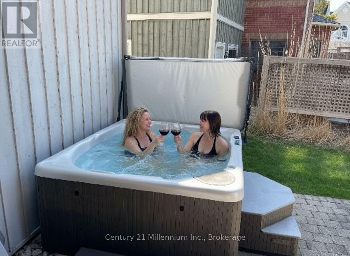 159 Snowbridge Way, Blue Mountains, Ontario  L9Y 0V1 - Photo 29 - X13006744