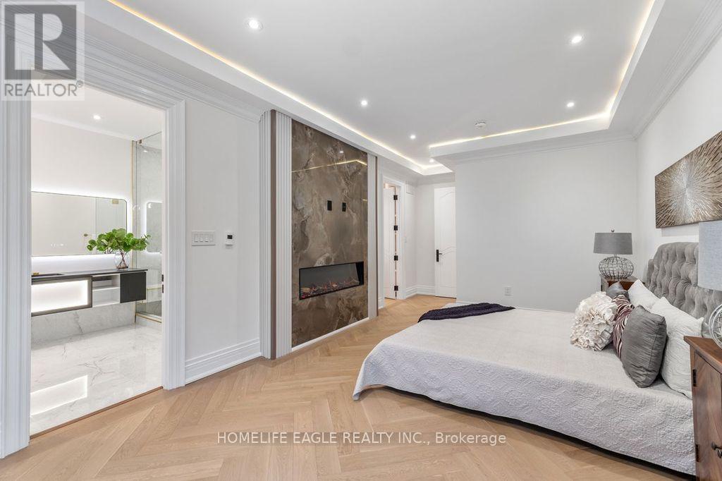 52 Child Drive, Aurora, Ontario  L4G 1Y5 - Photo 19 - N12991166