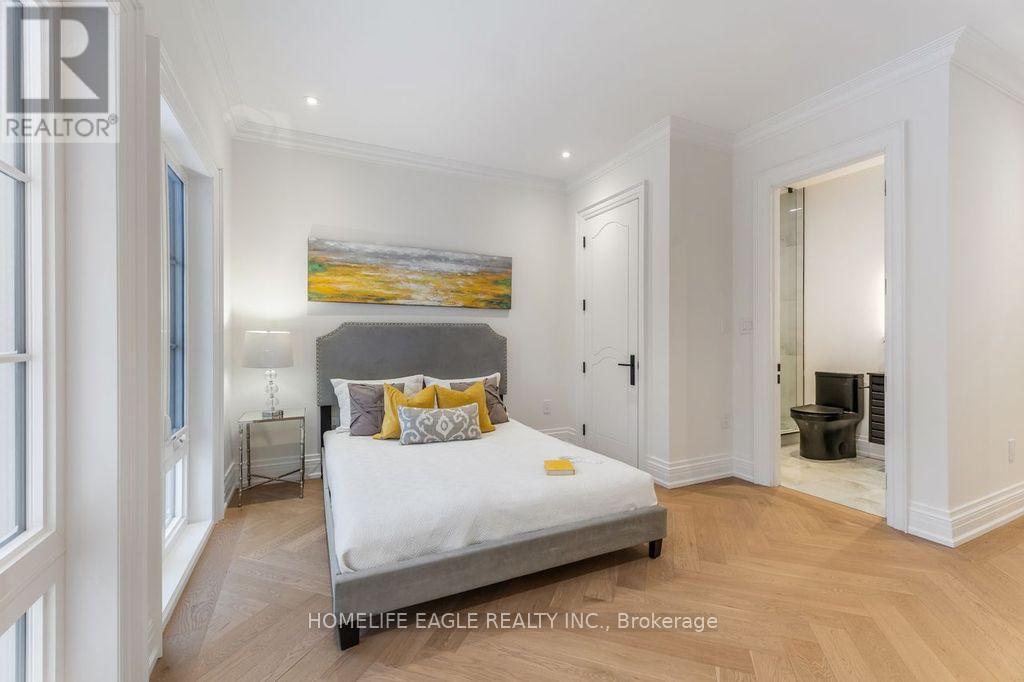 52 Child Drive, Aurora, Ontario  L4G 1Y5 - Photo 27 - N12991166