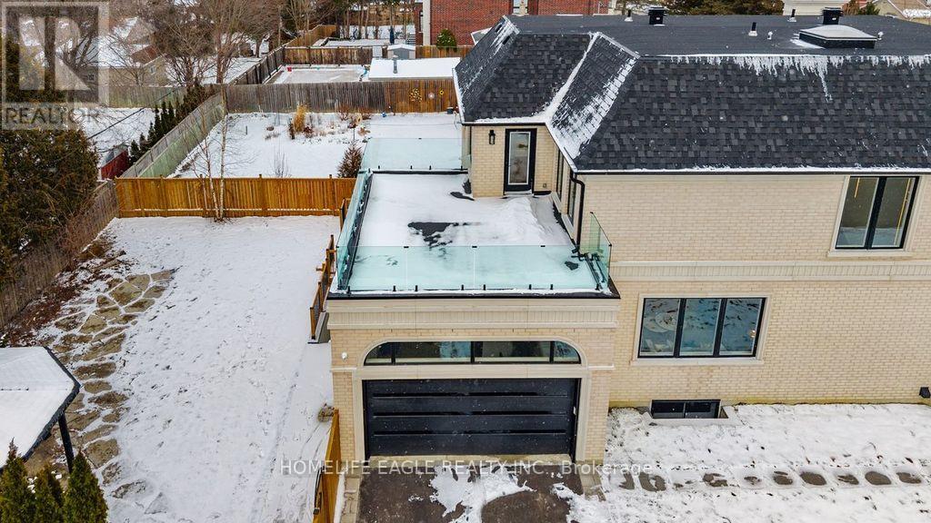 52 Child Drive, Aurora, Ontario  L4G 1Y5 - Photo 25 - N12991166