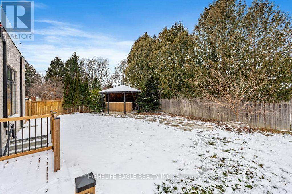 52 Child Drive, Aurora, Ontario  L4G 1Y5 - Photo 46 - N12991166