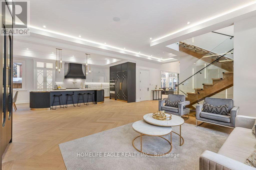 52 Child Drive, Aurora, Ontario  L4G 1Y5 - Photo 5 - N12991166